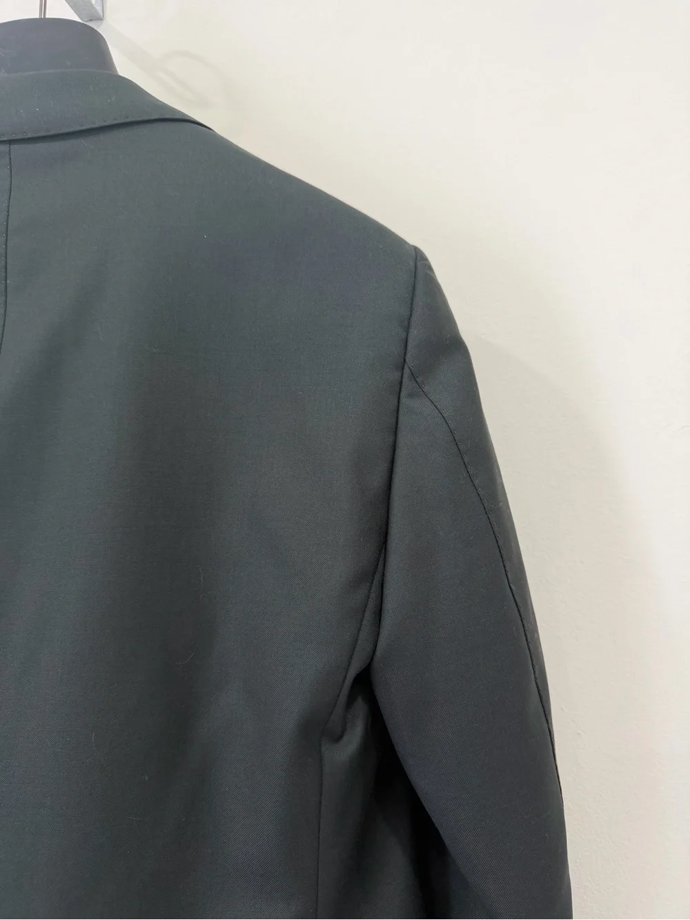 Suitsupply selling this